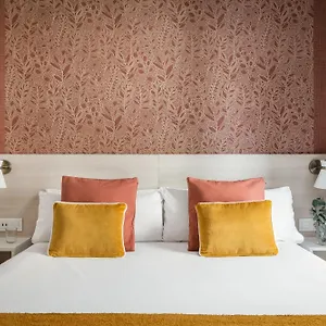Bypillow House Отель
