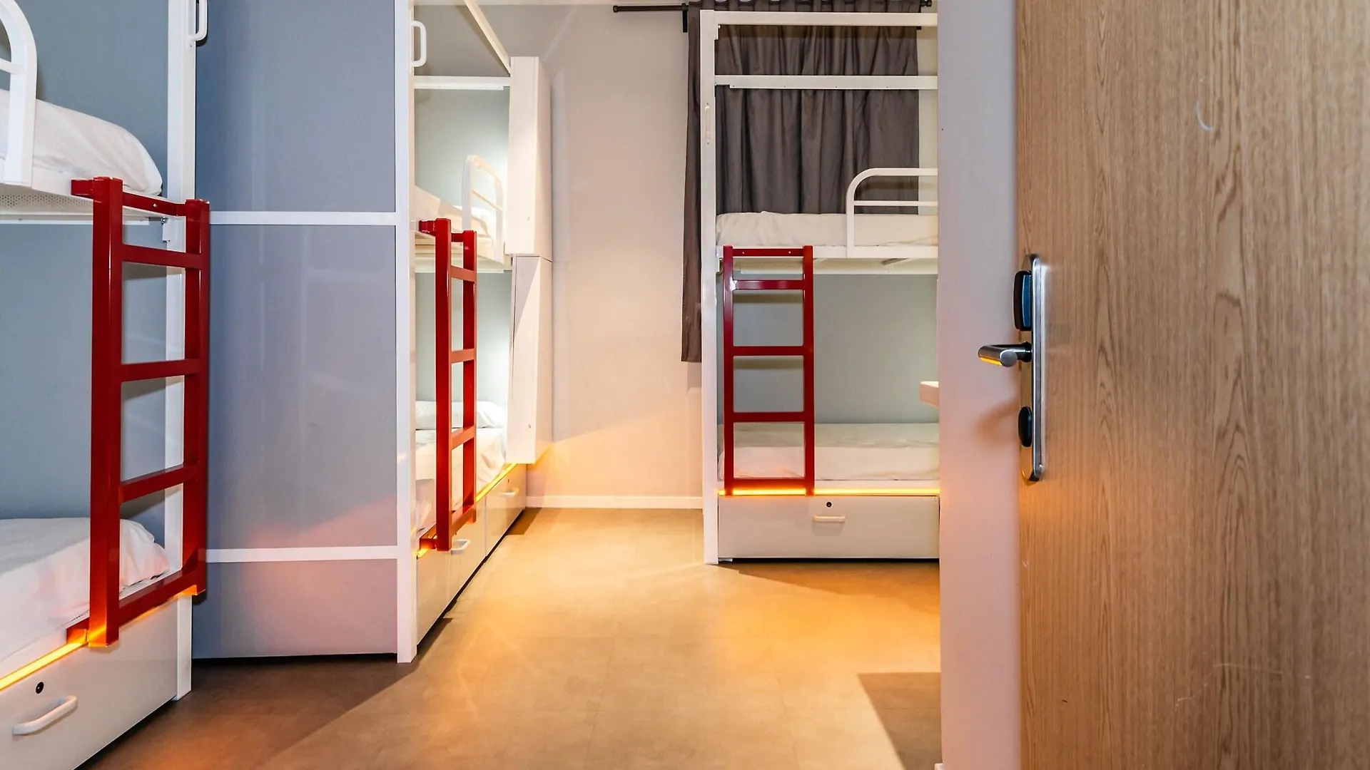 Sun & Moon Hostel Barcelona Spain