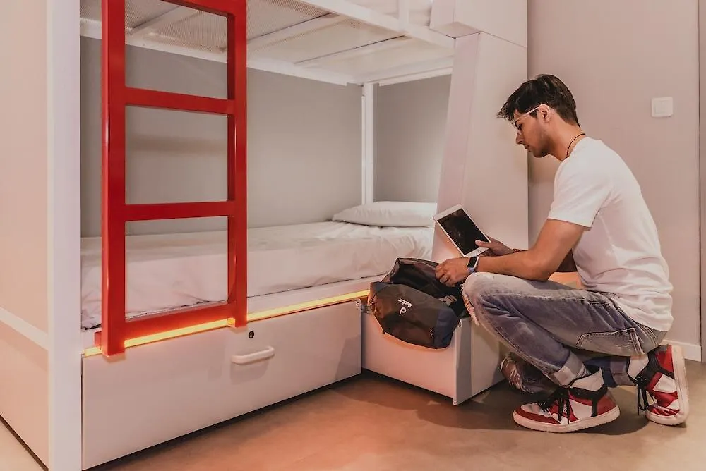 Sun & Moon Hostel Barcelona 0*,  Spain