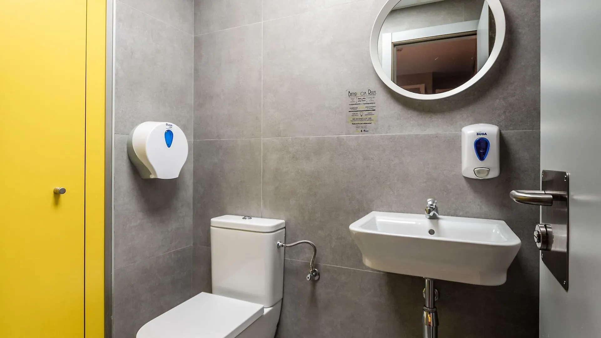Sun & Moon Hostel Barcelona Španělsko