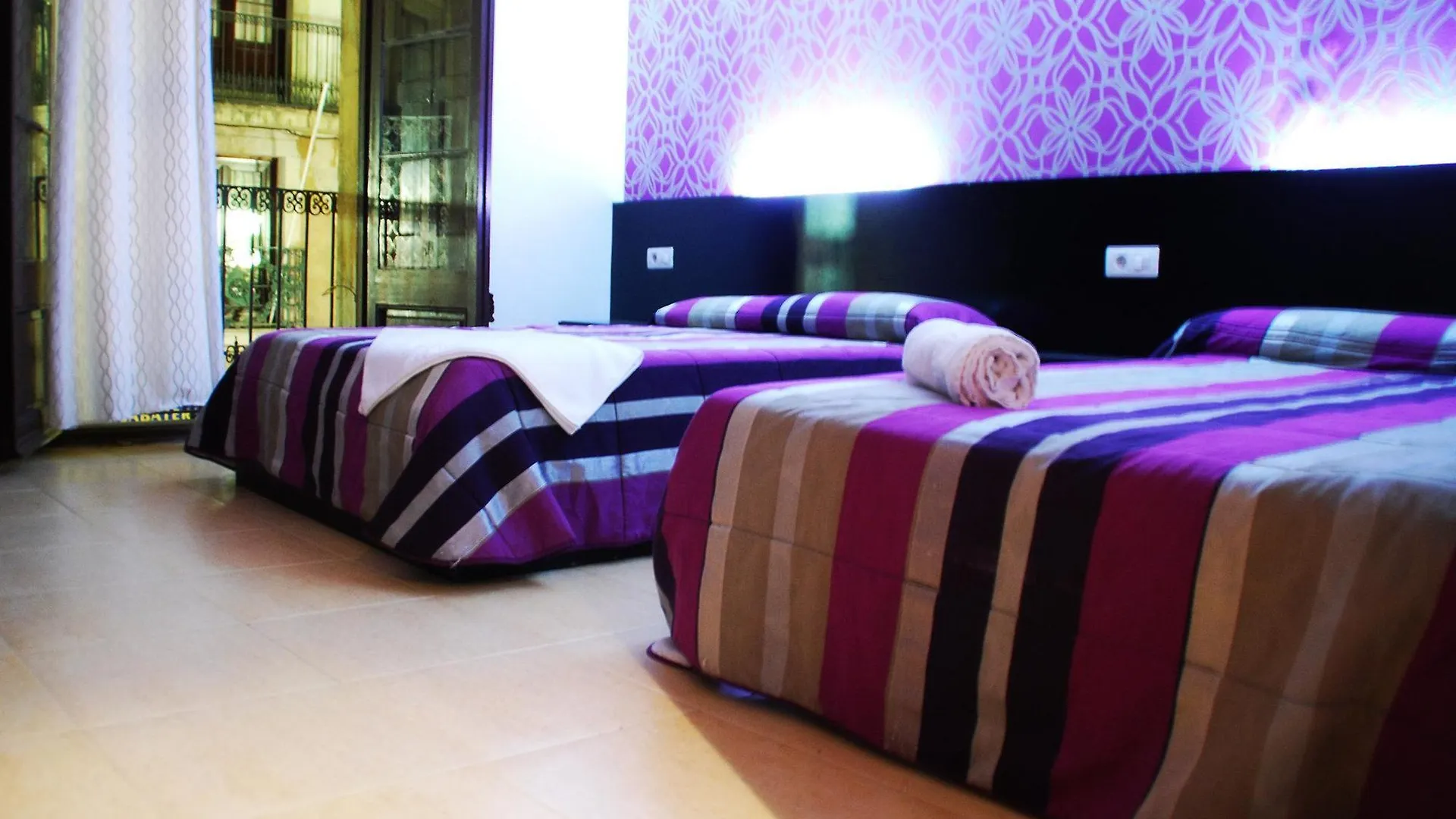 Sun & Moon Hostel Barcelona 0*,  Španělsko