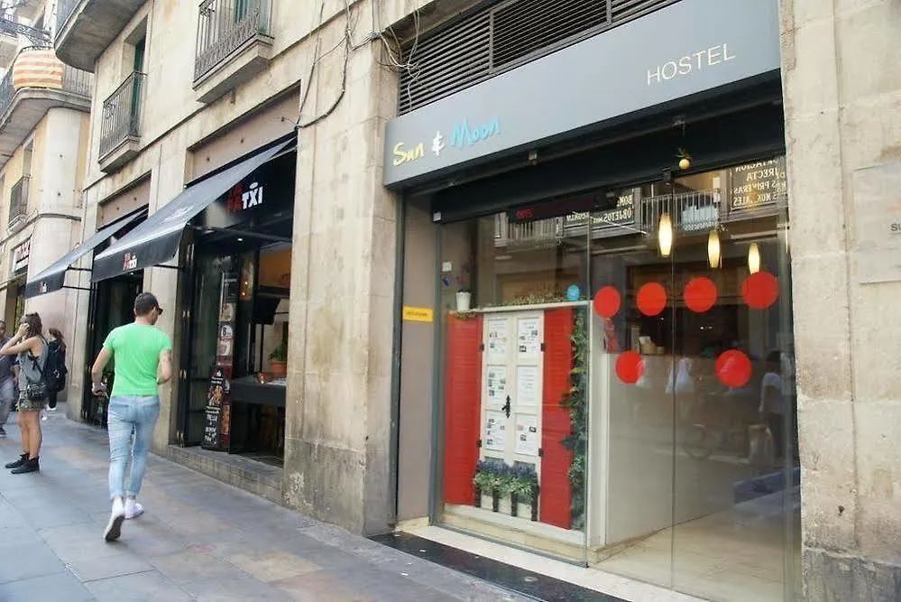 Sun & Moon Hostel Barcelona Španělsko